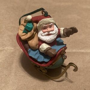 Hallmark Santa Claus 1992 Hanging Ornament